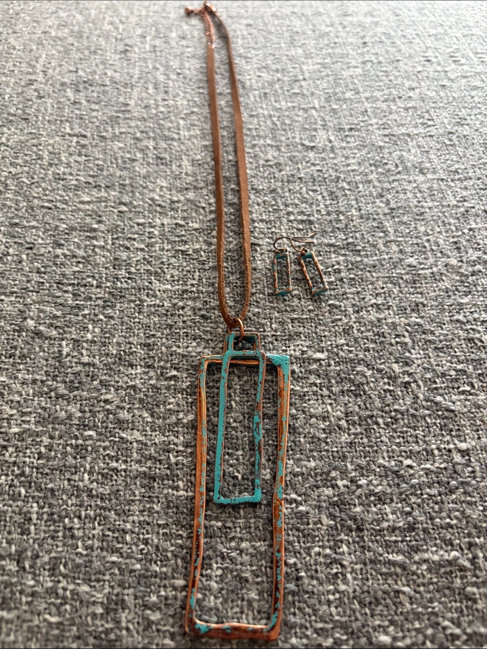 Geometric necklace and earrings